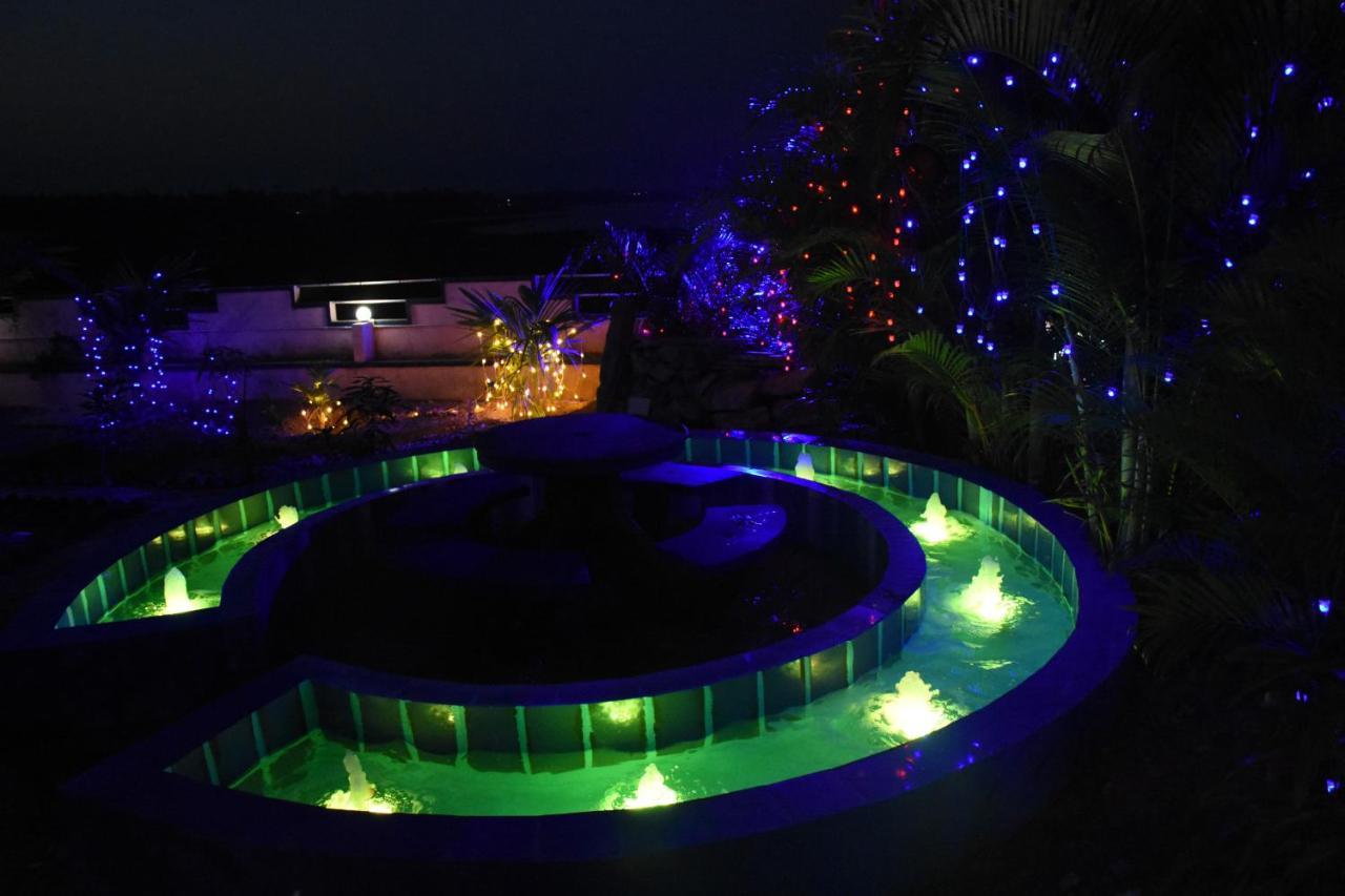 H P Homestay Dharwad Exteriör bild
